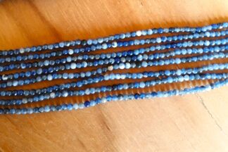 sodaliet kralen mini 2 mm